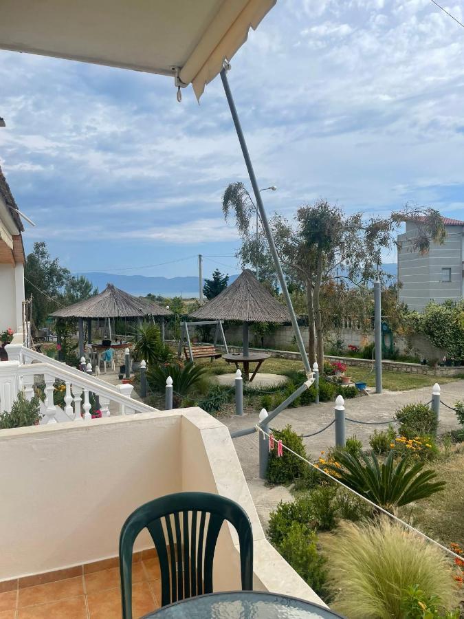 Hotel Vila Andi Zverneci Exterior photo